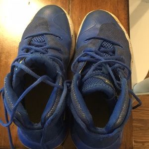 steph curry basketball shoes!